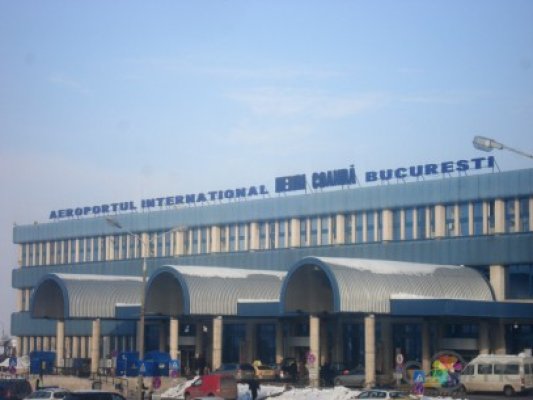 Pasagerii de pe Otopeni îşi vor putea comanda taxiuri prin touch screen